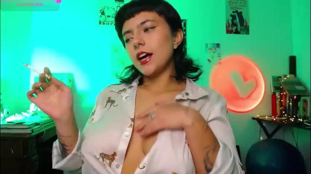 Image 2 of nanaxnana Stream on Chaturbate on 2 months ago