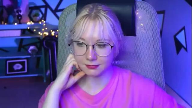 Image 12 of nancymartinez Stream on Chaturbate on 27 days ago