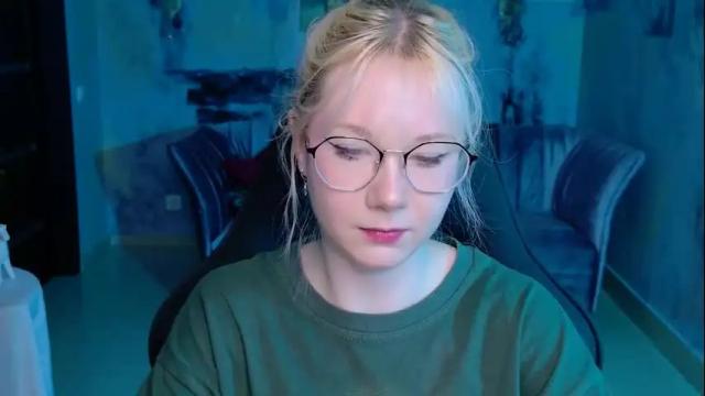 Image 4 of nancymartinez Stream on Chaturbate on 14 days ago
