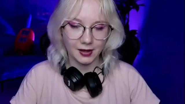 Image 12 of nancymartinez Stream on Chaturbate on 10 days ago