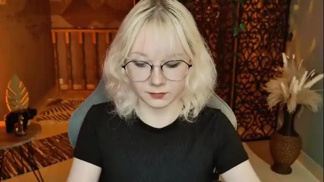 Image 10 of nancymartinez Stream on Chaturbate on 6 days ago