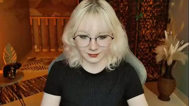 Image 2 of nancymartinez Stream on Chaturbate on 6 days ago