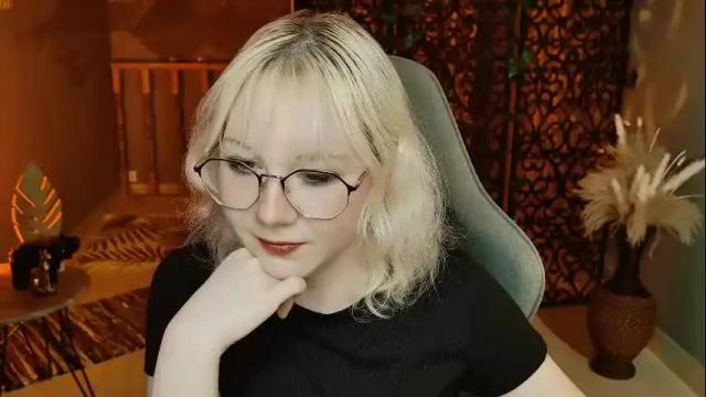 Image 3 of nancymartinez Stream on Chaturbate on 6 days ago
