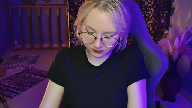 Image 12 of nancymartinez Stream on Chaturbate on 3 days ago