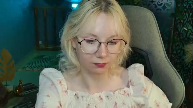 Image 12 of nancymartinez Stream on Chaturbate on 1 month ago
