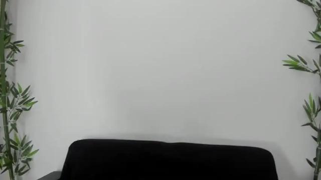 Image 3 of nani_merrry Stream on Chaturbate on 13 months ago