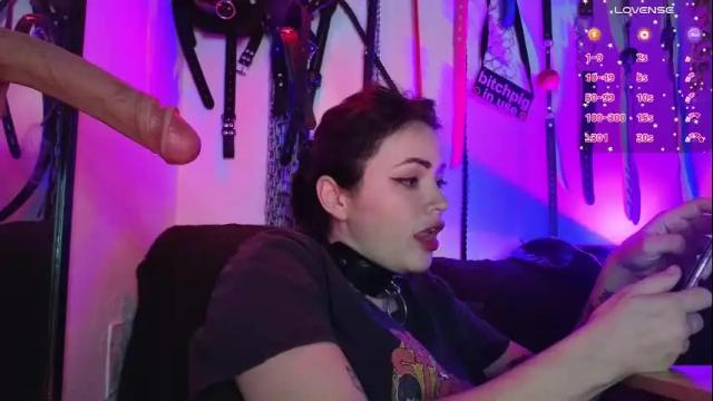 Image 8 of nanifet Stream on Chaturbate on 2 months ago