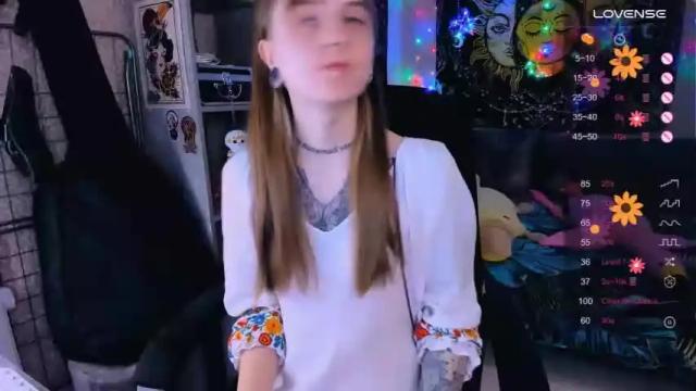 Image 11 of nanitamoore Stream on Chaturbate on 14 months ago
