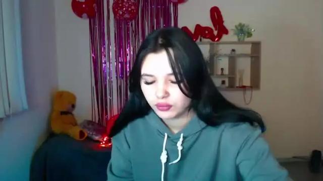 Image 3 of naom_my Stream on Chaturbate on 17 months ago