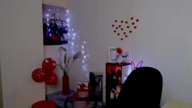 Image 7 of naom_my Stream on Chaturbate on 13 months ago