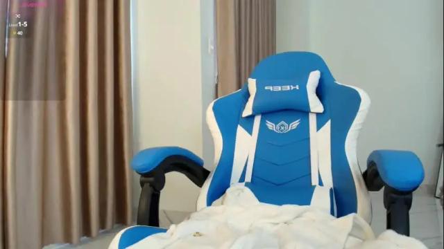 Image 12 of naomi_52 Stream on Chaturbate on 2 months ago