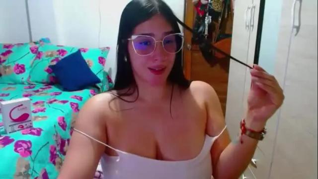 Image 7 of naomi_d Stream on Chaturbate on 3 months ago