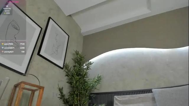 Image 2 of naomi_dasilva Stream on Chaturbate on 23 days ago