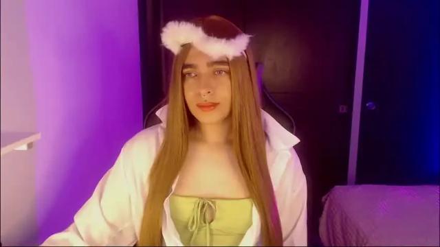 Image 4 of naomi_mathieu Stream on Chaturbate on 15 months ago