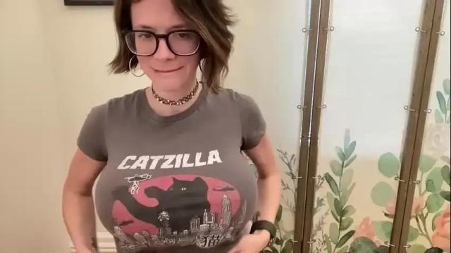 Thumbnail 1, naomi_reah's Stream at Chaturbate, 14 months ago
