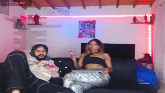 Image 2 of naomi_rider77 Stream on Chaturbate on 1 month ago