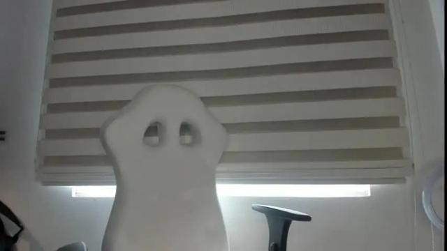 Image 2 of naomi_vallesteros Stream on Chaturbate on 21 months ago