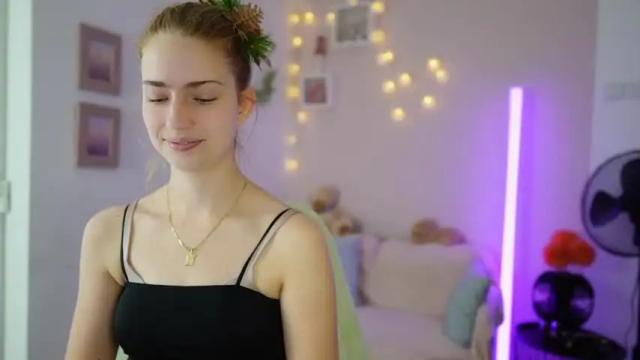 Image 4 of naomi_woods18 Stream on Chaturbate on 17 months ago