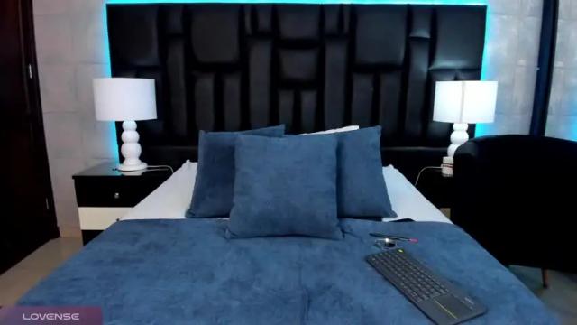 Thumbnail 1, naomifoux's Stream at Chaturbate, 14 months ago