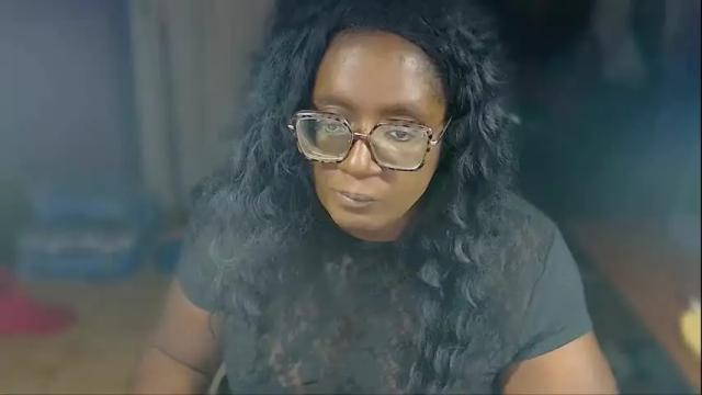 Image 2 of naomifux Stream on Chaturbate on 1 month ago