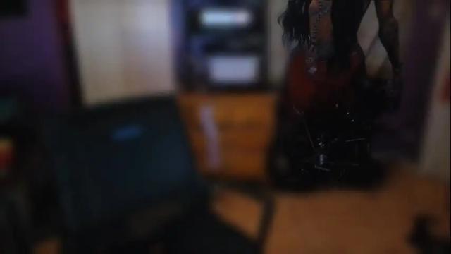 Image 4 of naomifux Stream on Chaturbate on 9 days ago