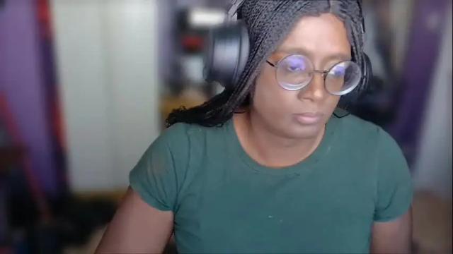 Image 2 of naomifux Stream on Chaturbate on 3 days ago