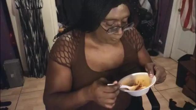 Image 7 of naomifux Stream on Chaturbate on 1 month ago