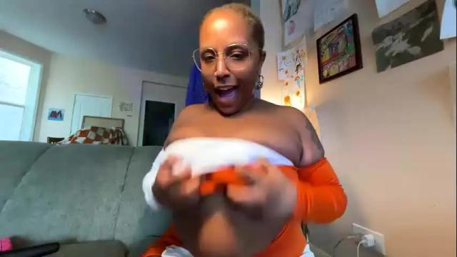 Image 10 of naomigiirl6 Stream on Chaturbate on 1 month ago