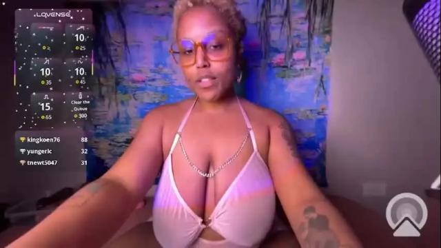 Image 3 of naomigiirl6 Stream on Chaturbate on 1 month ago
