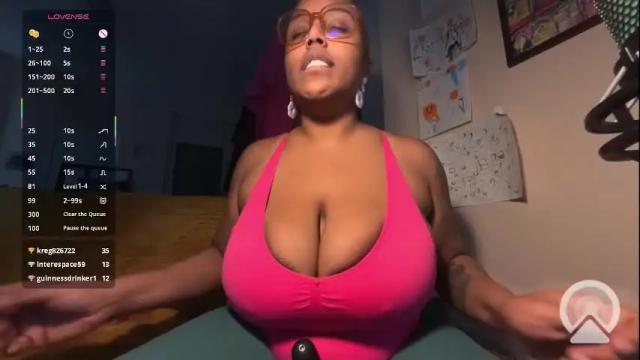 Image 10 of naomigiirl6 Stream on Chaturbate on 22 days ago