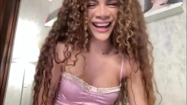 Image 7 of naomigomezz Stream on Chaturbate on 11 days ago