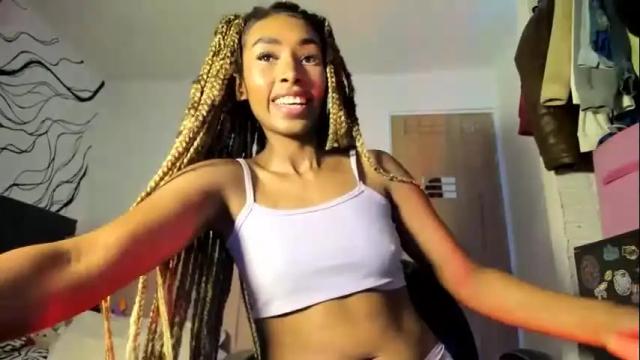 Image 11 of naomii1020 Stream on Chaturbate on 28 days ago