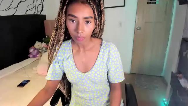 Image 7 of naomii1020 Stream on Chaturbate on 4 days ago