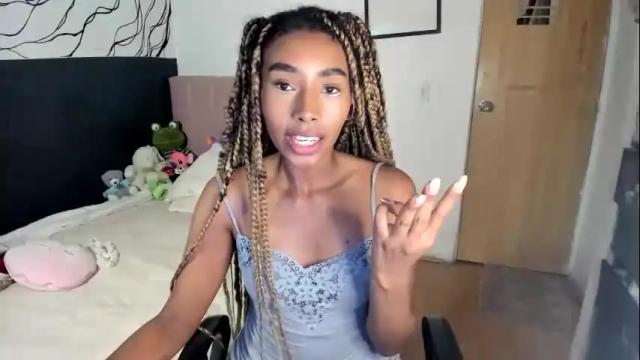 Image 3 of naomii1020 Stream on Chaturbate on 3 days ago