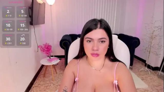 Image 2 of naomii_campbell_ Stream on Chaturbate on 1 month ago