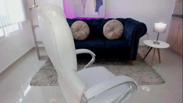 Image 11 of naomii_campbell_ Stream on Chaturbate on 4 days ago