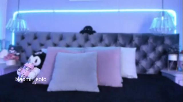 Image 12 of naomii_soto Stream on Chaturbate on 27 days ago