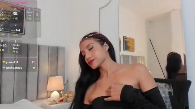 Image 6 of naomiiii__ Stream on Chaturbate on 1 month ago