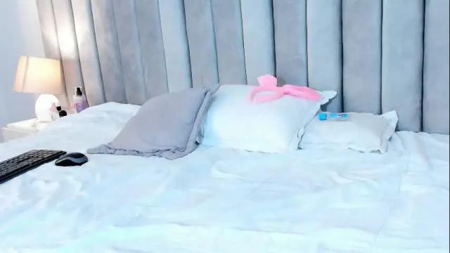 Image 11 of naomiiii__ Stream on Chaturbate on 1 month ago
