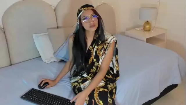 Image 10 of naomiiii__ Stream on Chaturbate on 5 days ago