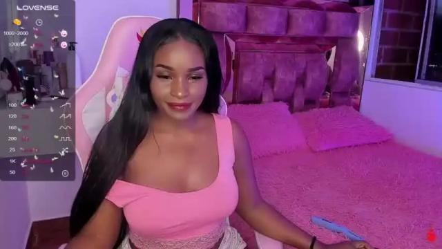 Image 6 of naomiiscoott3 Stream on Chaturbate on 20 months ago