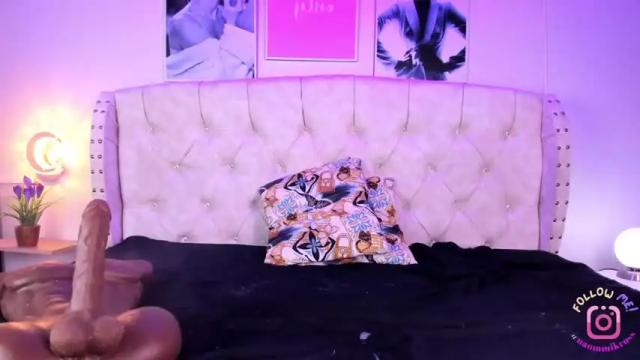 Image 10 of naomikross Stream on Chaturbate on 22 months ago