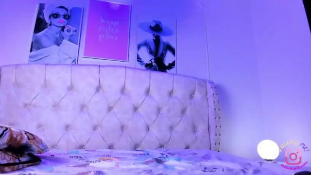 Image 12 of naomikross Stream on Chaturbate on 21 months ago