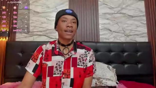 Image 6 of naomilust_ Stream on Chaturbate on 1 month ago