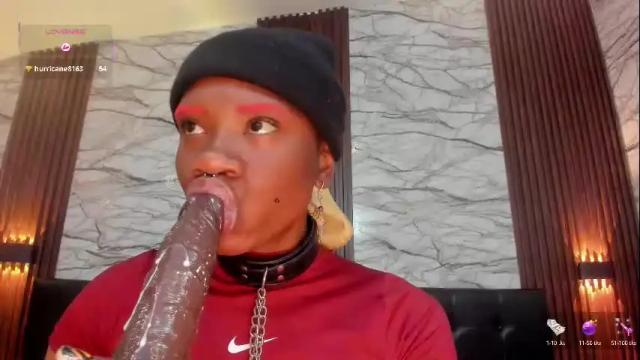 Image 8 of naomilust_ Stream on Chaturbate on 20 days ago