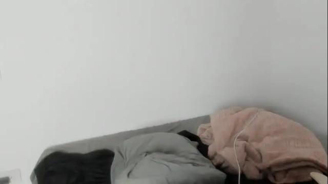 Image 2 of naomimoore Stream on Chaturbate on 23 days ago