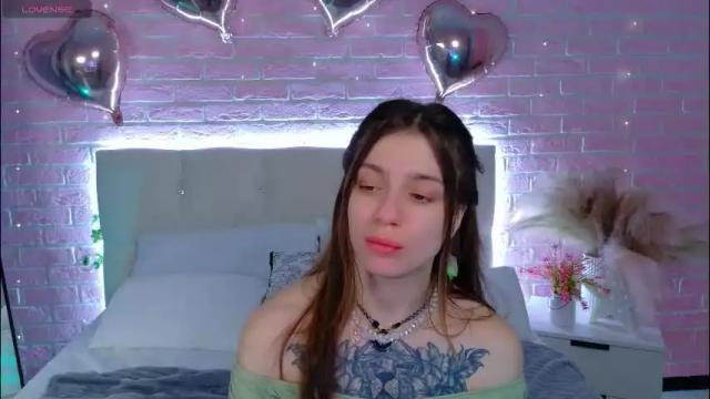 Image 2 of naomimur Stream on Chaturbate on 1 month ago