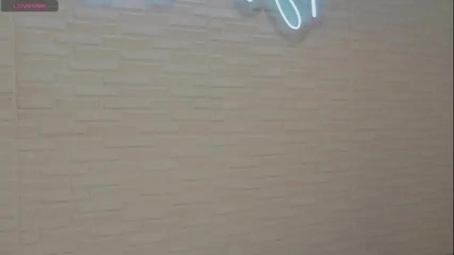 Image 2 of naomisainz Stream on Chaturbate on 1 month ago