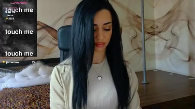 Image 11 of naomiscarlett Stream on Chaturbate on 1 month ago