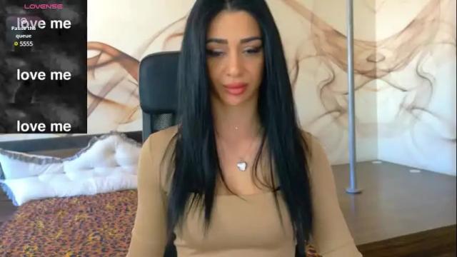 Image 10 of naomiscarlett Stream on Chaturbate on 1 month ago